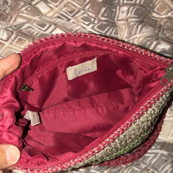 𝒍𝒊𝒏𝒂 Macramé Crochet Multicolored Heather Striped Crossbody Bag - Picture 9 of 10